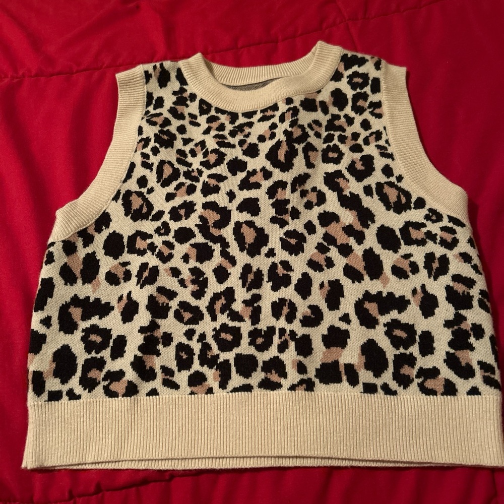 SHEIN Leopard Print Sleeveless Sweater Vest